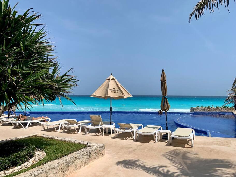 *Turquoise Escape- Beachfront Studio By Casa Paraiso* 칸쿤 외부 사진