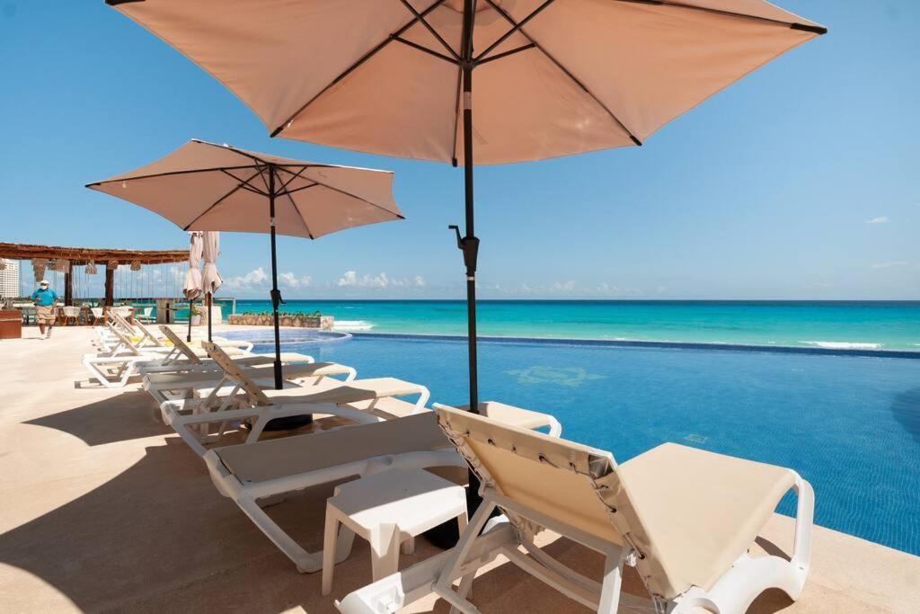 *Turquoise Escape- Beachfront Studio By Casa Paraiso* 칸쿤 외부 사진
